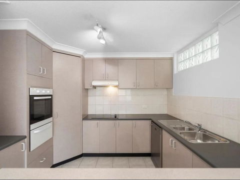 A 3 Bedders Close To Everything - Hotel Gold Coast 3