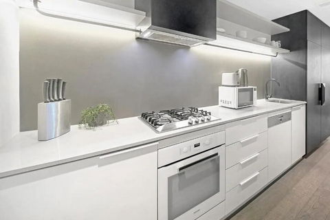 A Cozy & Lovely 2BR Apt Near Melbourne Central - Hotel Gold Coast 3