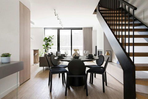 A Lux 3BR Townhouse In South Yarra FREE Parking - Hotel Gold Coast 1