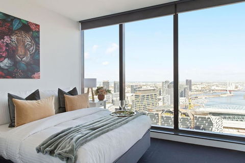 A Modern 2BR Apt With Harbour Views FREE Parking - Hotel Gold Coast 0