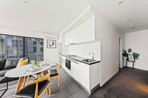 A Modern & Spacious 2BR Apt City Views Southbank - Hotel Gold Coast 4