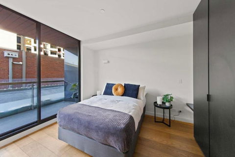 A Modern & Spacious 2BR Apt Near Melbourne Uni - Hotel Gold Coast 0