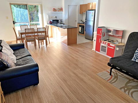 A Quiet Oasis - Hotel Gold Coast 4