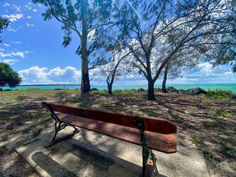 A Yearenda - Water Views -3BR - Steps To The Beach - Hotel Gold Coast 1