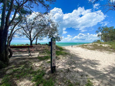 A Yearenda - Water Views -3BR - Steps To The Beach - Hotel Gold Coast 0