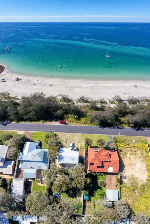 Abbey Beachviews With WiFi - Hotel Gold Coast 1