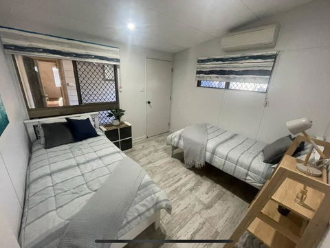 Absolute Beach Front - Hotel Gold Coast 4