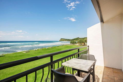 Absolute Beachfront Apartment 9T - Hotel Gold Coast 4