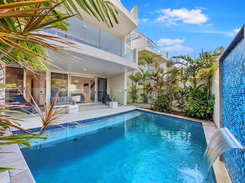 Absolute Beachfront Beach House With Amazing Views - Hotel Gold Coast 0