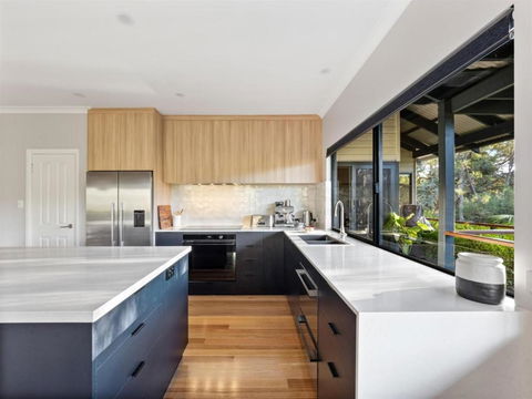 Abundance - Hotel Gold Coast 4