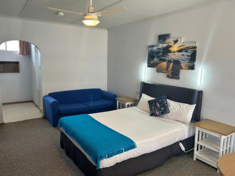 Acacia Rose Motor Inn - Hotel Gold Coast 4
