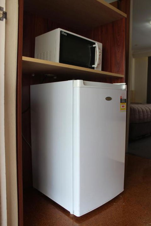 Acacia Motor Inn - Hotel Gold Coast 3