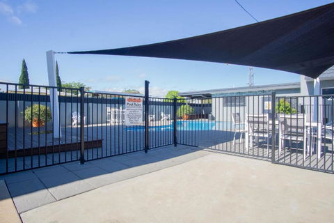 Acacia Motor Inn - Hotel Gold Coast 3