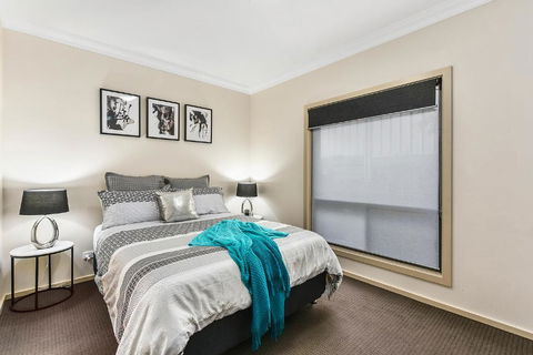 Accommodation On Lansell 1 Being Unit 1 Of 6 Lansell Street - Hotel Gold Coast 4