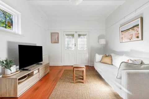 Acland Art Deco - Coastal Chic By St Kilda Beach - Hotel Gold Coast 0