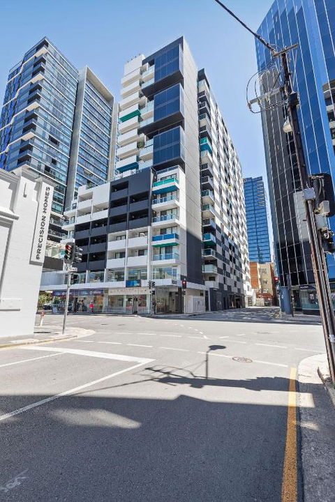 Adelaide City Loft - Hotel Gold Coast 1