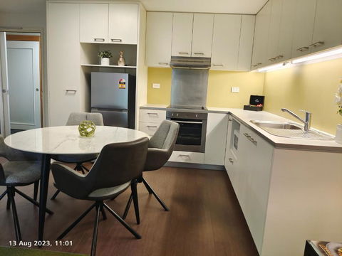 Adelaide City Loft - Hotel Gold Coast 3