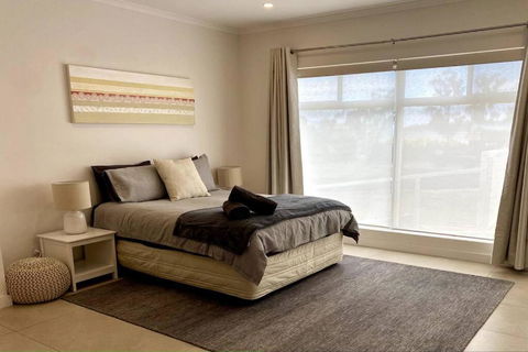 Adorable Studio Next To Cafe, Walk To Beach! - Hotel Gold Coast 1