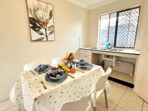 Affordable 3-Bedroom Grannyflat In Coopers Plains - Hotel Gold Coast 2