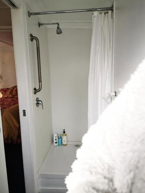 Affordable And Convenient Accommodation - Hotel Gold Coast 2