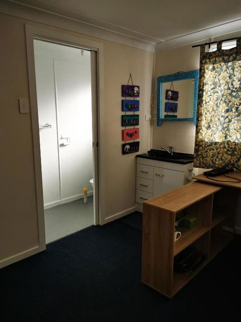 Affordable And Convenient Accommodation - Hotel Gold Coast 3