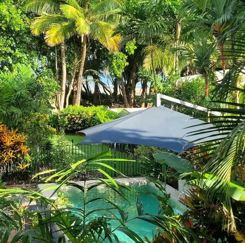 Absolute Beachfront Cottage - Hotel Gold Coast 1