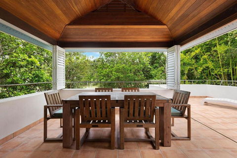 A Perfect Stay - Clarkes Beach Villa - Hotel Gold Coast 4