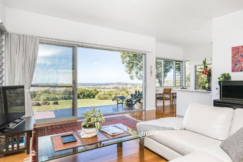 A Perfect Stay - Jali Burugar - Hotel Gold Coast 2