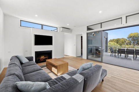 Aireys Sunset Beach House - Hotel Gold Coast 3