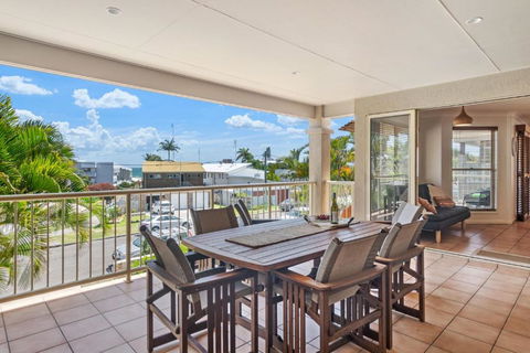 Alex Home With Easy Pathway To The Beach - Hotel Gold Coast 0