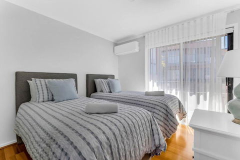 All About The View - Hotel Gold Coast 2