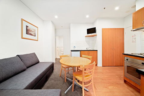 All Suites Perth - Hotel Gold Coast 3