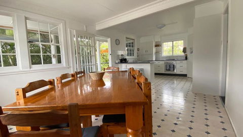 Allamanda House, 3 Willow Street - Hotel Gold Coast 2