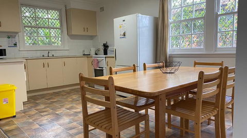 Allamanda House, 3 Willow Street - Hotel Gold Coast 4