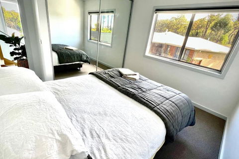 Allawah - 5 Bedroom Luxury Home With A Pool - Hotel Gold Coast 3