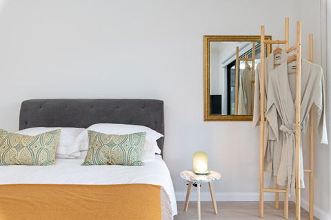 Alluca Villa McLaren Vale Vineyard Escape - Hotel Gold Coast 3