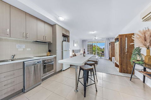 Allure 11- Airlie Central Apartments - Hotel Gold Coast 2