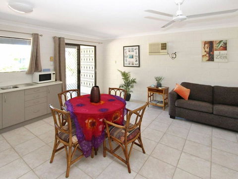 Alma Bay Holiday Unit 3 - Hotel Gold Coast 4