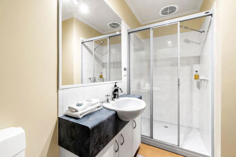 Altair - Hotel Gold Coast 4