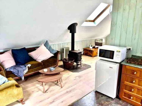 Alyeska Loft - Apollo Bay Studio Loft Apartment - Hotel Gold Coast 4