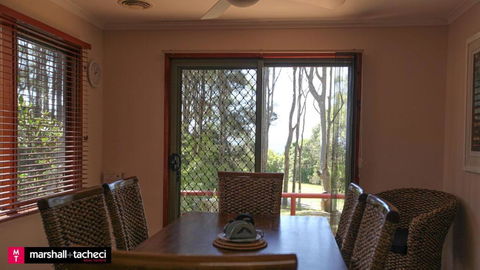 Amaroo Barraga Bay Family Holiday Home Bermagui - Hotel Gold Coast 4