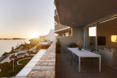 Amaya - 2 Bed Option - Hotel Gold Coast 1