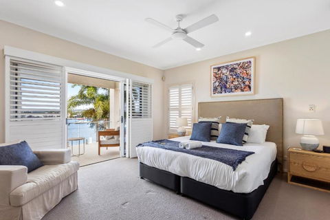 Amazing Canal House With Private Jetty, Gym & Pool - Hotel Gold Coast 4