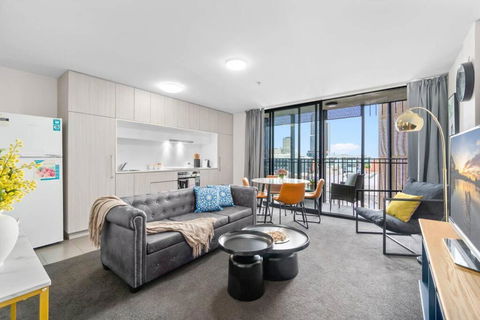 Amazing CBD 2BR Apt - Walkable & Wi-Fi & Charm - Hotel Gold Coast 1