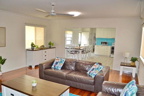 Amble Inn - Bring Your Own Linen - Hotel Gold Coast 4