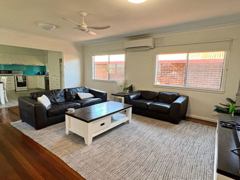 Amble Inn - Bring Your Own Linen - Hotel Gold Coast 2