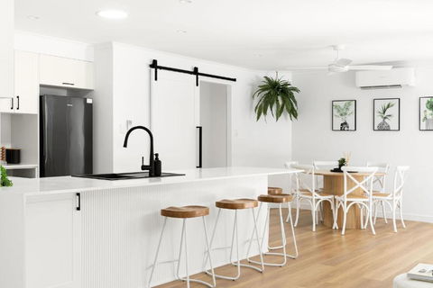 Amiri On Holbrook - Pet Friendly - Hotel Gold Coast 1