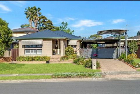 An Enchating And Enriching Home - Hotel Gold Coast 0