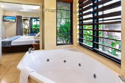 Anchorage - Hotel Gold Coast 3