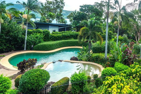 Anchorage 4 & Buggy Hamilton Island - Hotel Gold Coast 4